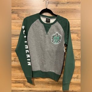 NWT slitheryn  sweatshirt